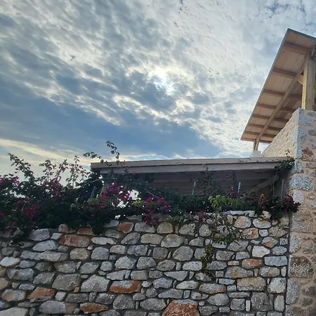 Villaaurora-mani Villa *